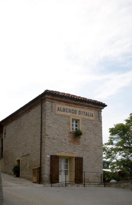 Dimora Storico Romantica Il Sole E La Luna Cerretto Langhe Экстерьер фото