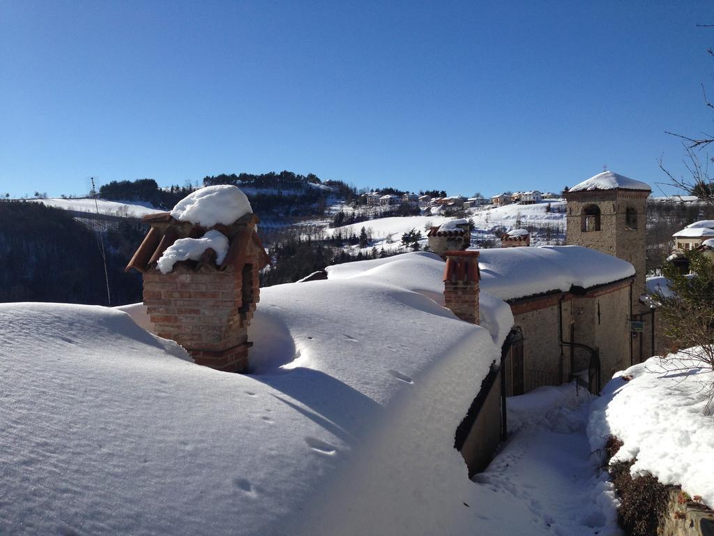 Dimora Storico Romantica Il Sole E La Luna Cerretto Langhe Экстерьер фото