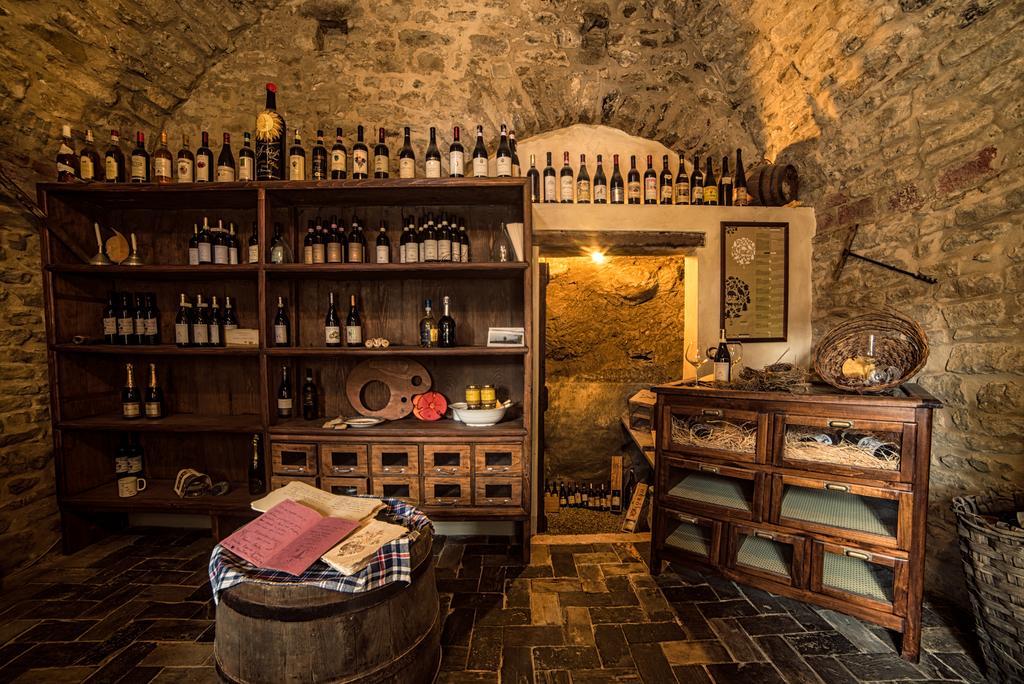 Dimora Storico Romantica Il Sole E La Luna Cerretto Langhe Экстерьер фото